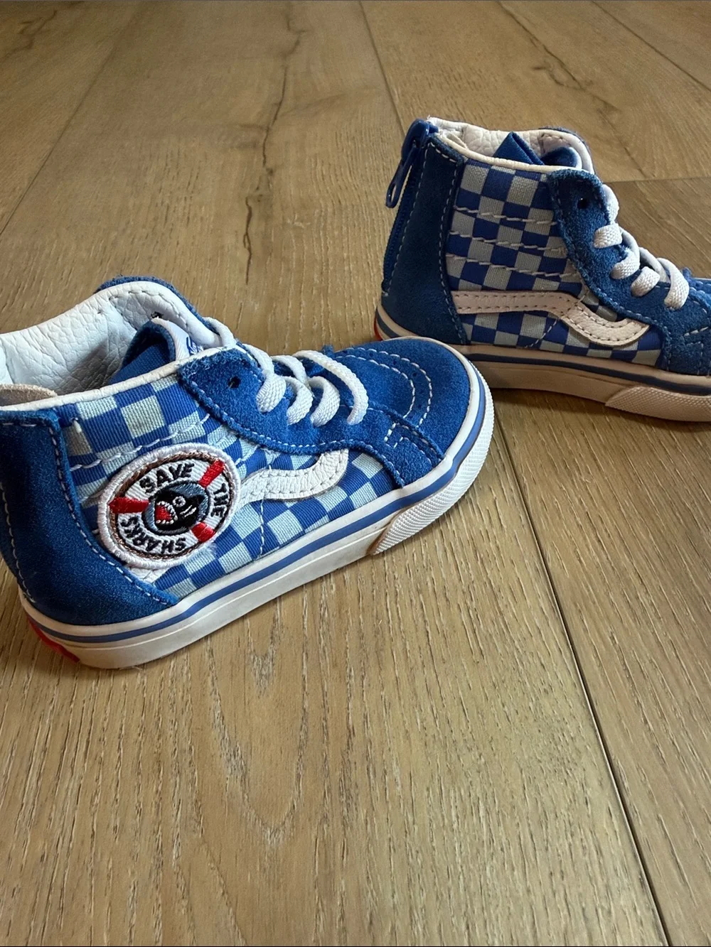 Shark week high tops Vans| Size 6c
